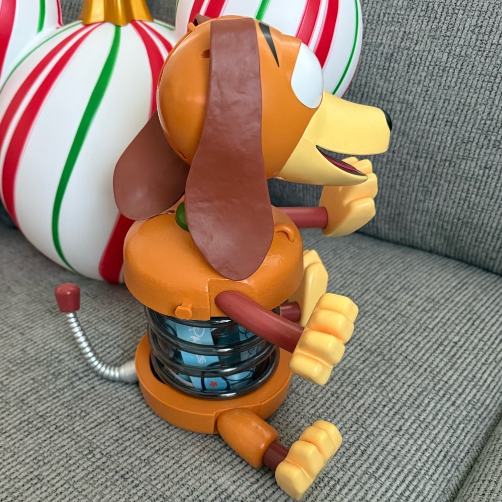 Disneyland Pixar Fest 2024 Toy Story Slinky Dog Sipper With Lanyard - Picture 2 of 8
